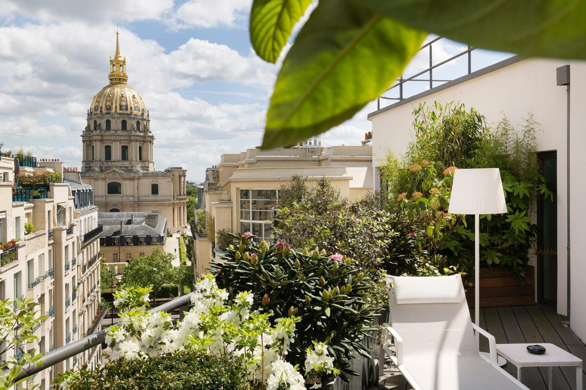 Le Cinq Codet Hotel 5*